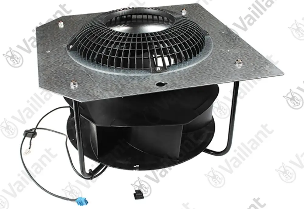 Vaillant Gebläse mit runder Ventilatoroberfläche, montiert auf einem quadratischen Metallrahmen, mit Kabelanschlüssen und einem Gitterschutz.